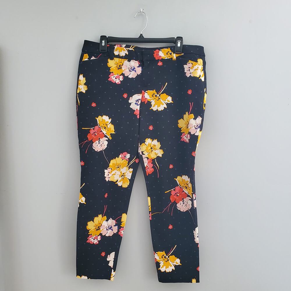 Old Navy Navy Blue Floral Pixie Mid-Rise Pants 14